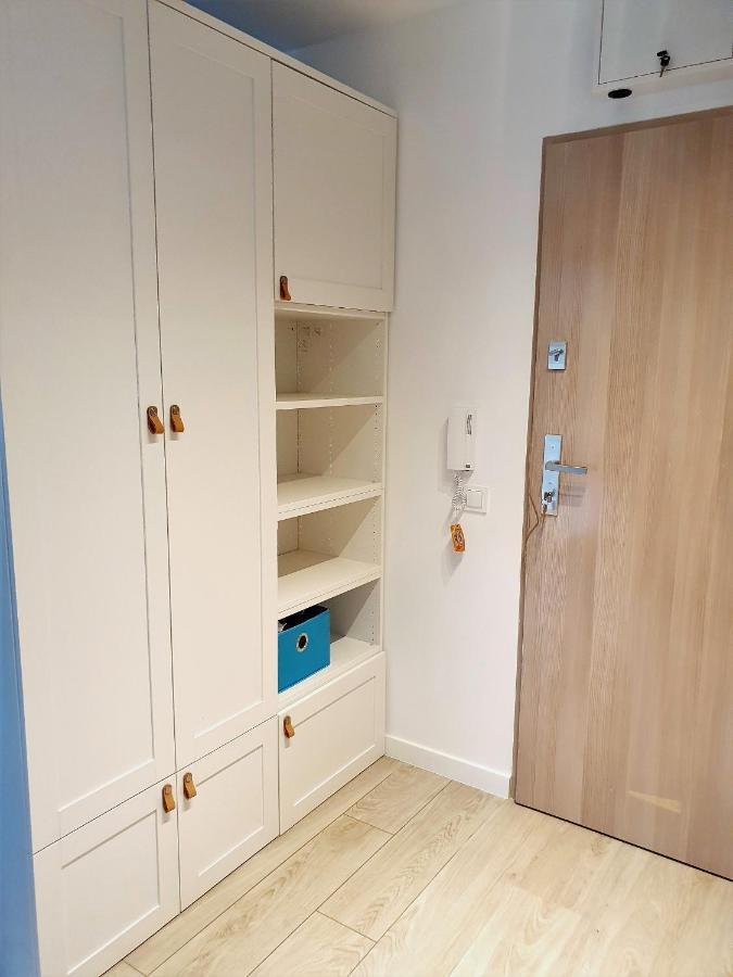 Apartament Beige Z Ogrodkiem Dziwnowek Exterior photo